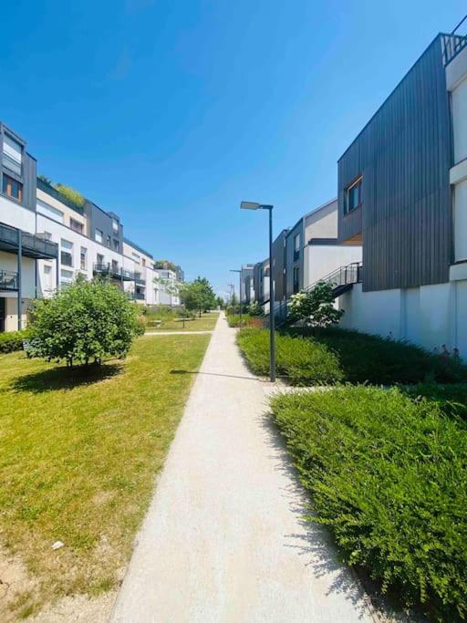 Family Apartment Disneyland-Paris, Garden&Parking Montévrain Eksteriør bilde
